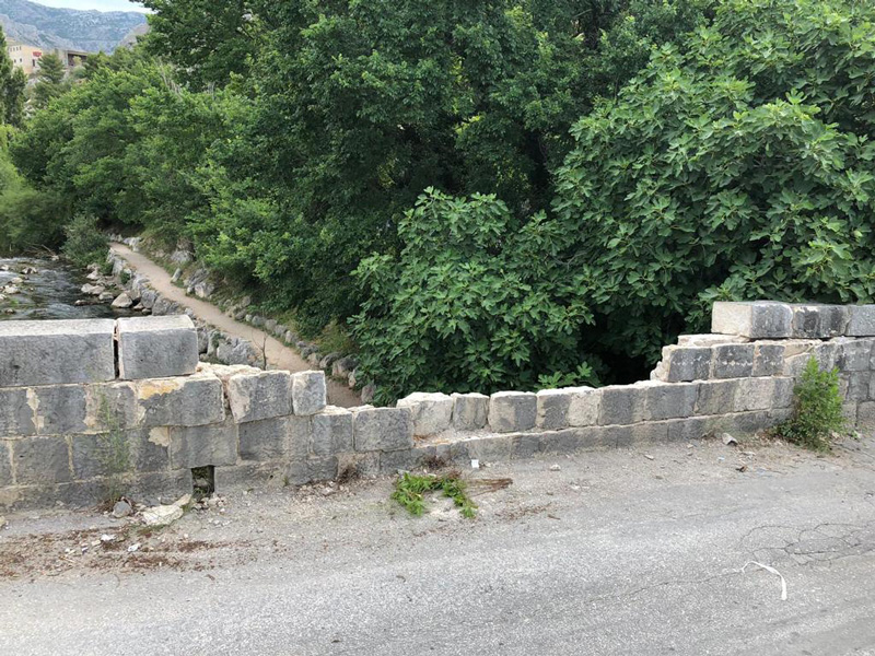 Most Žrnovnica